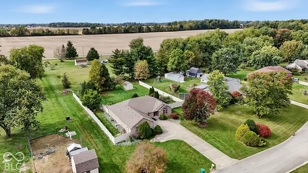 286 N Summerfield DR N, Greenfield, IN 46140