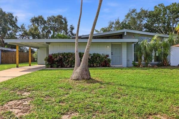 2320 COLGATE AVE, Bradenton, FL 34207