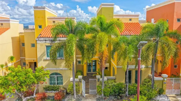90 CANDELERO DR #32, Humacao, PR 00791