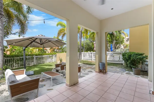 90 CANDELERO DR #32, Humacao, PR 00791