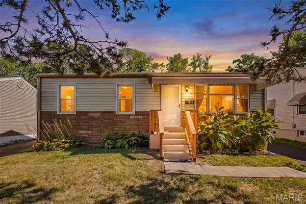 3536 Adie RD, St Ann, MO 63074