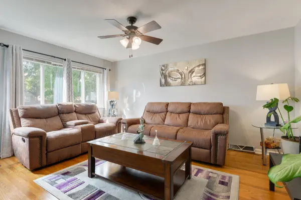 4605 Warsaw AVE, Lyons, IL 60534