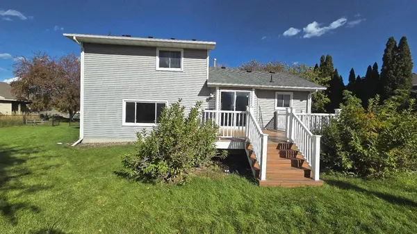 8919 Victoria GDNS, Brooklyn Park, MN 55443