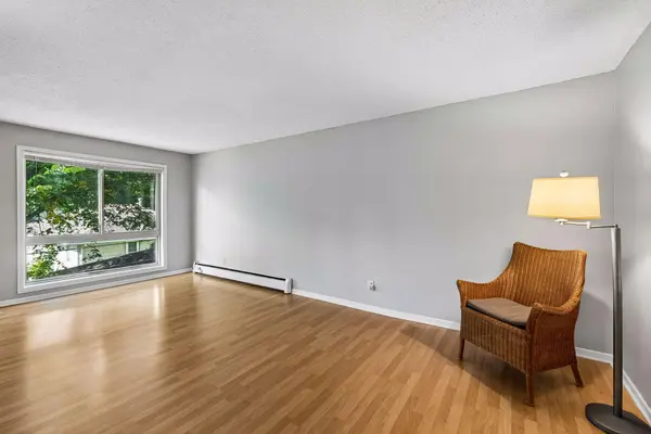 3540 Hennepin AVE #210, Minneapolis, MN 55408