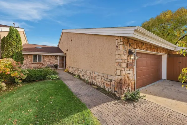 506 Brook LN, Saint Cloud, MN 56301