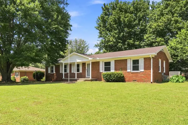 214 Stonewall Rd, Columbia, TN 38401