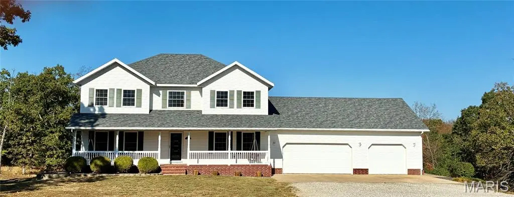 25101 McBride LN, Lebanon, MO 65536