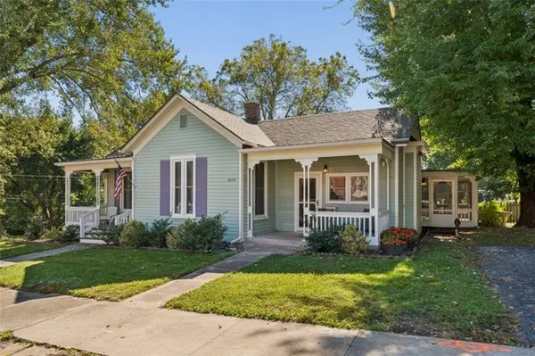 1619 State ST, Lexington, MO 64067