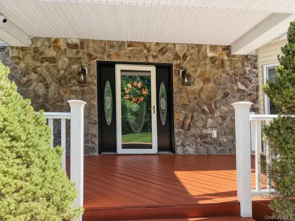 1150 E Mombasha RD, Monroe, NY 10950