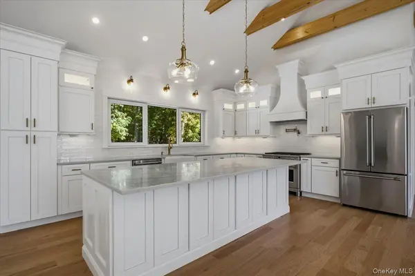22 Lhasa CT, Carmel, NY 10512