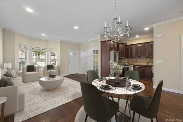 142 Spring DR, East Meadow, NY 11554