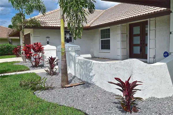 102 WINDWARD DR, Osprey, FL 34229