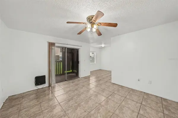 305 E WELLINGTON CT #64, Tampa, FL 33604