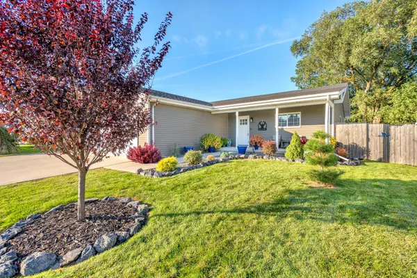 123 E First ST, Manteno, IL 60950