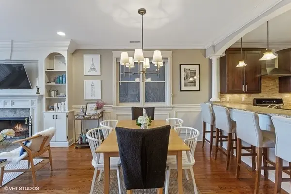2445 W Logan BLVD #2E, Chicago, IL 60647
