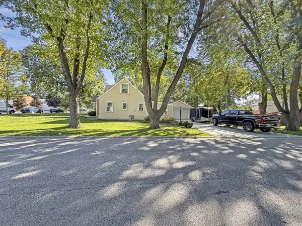 21 E Lyndale AVE, Northlake, IL 60164