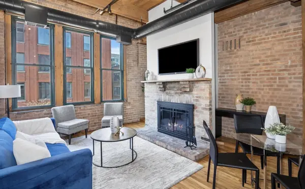 331 S Peoria ST #403, Chicago, IL 60607