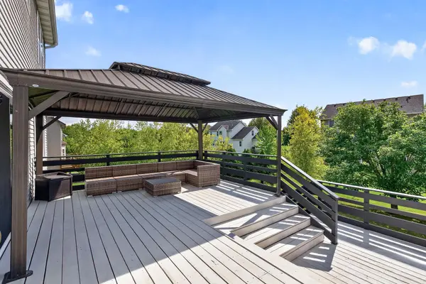 9465 Glacier RD, Minnetrista, MN 55375