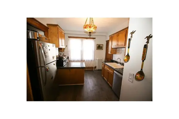 911 Dayton AVE, Saint Paul, MN 55104