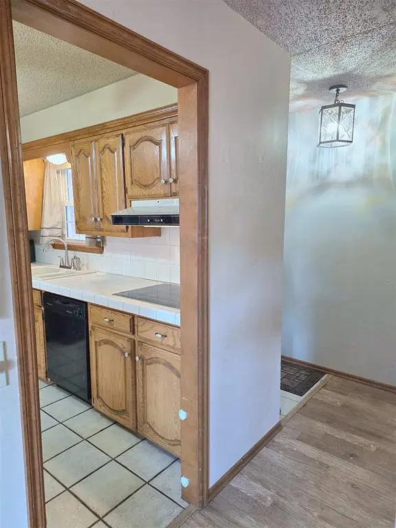 2524 SW 66th ST, Oklahoma City, OK 73159