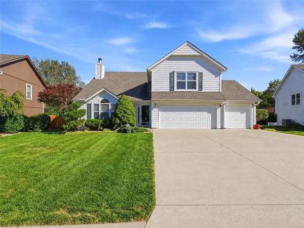 337 NE Dreamweaver AVE, Lee's Summit, MO 64086