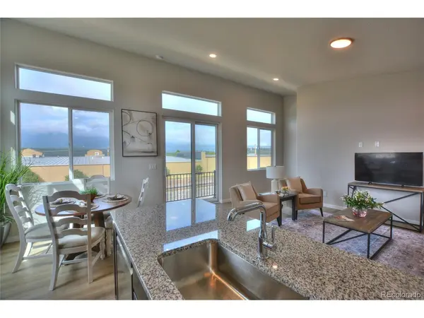 241 Front #101, Monument, CO 80132