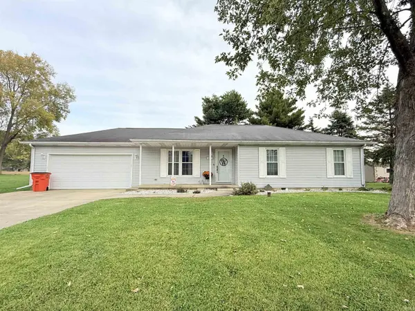517 Nancy DR, Sweetser, IN 46987