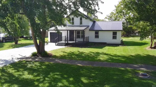104 S Maple ST, Earl Park, IN 47942-8539