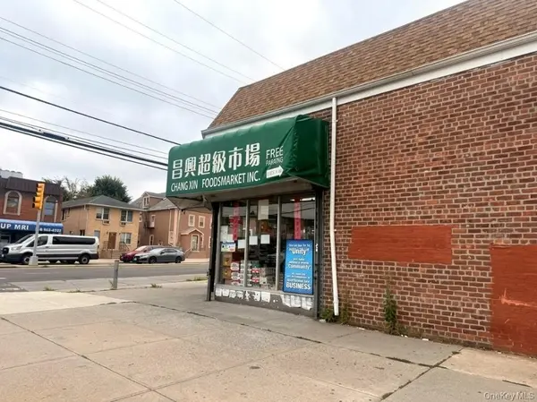 167-21 Union Turnpike, Fresh Meadows, NY 11366