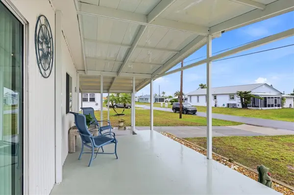 240 VIA DE LUNA, Englewood, FL 34224