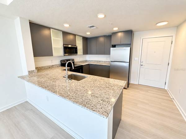 5591 MILLENIA PARK BLVD #401, Orlando, FL 32839