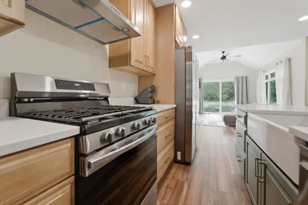 10852 N 100, Wheatfield, IN 46392
