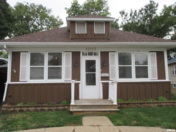 1013 S 8TH ST, Pekin, IL 61554