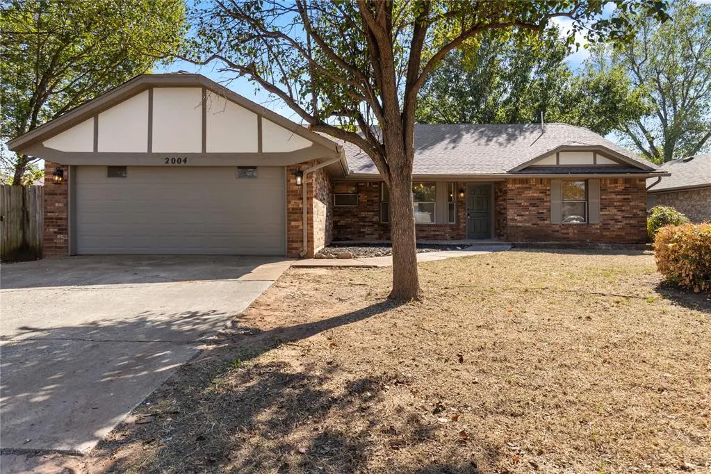 2004 Basking Ridge TRL, Edmond, OK 73013