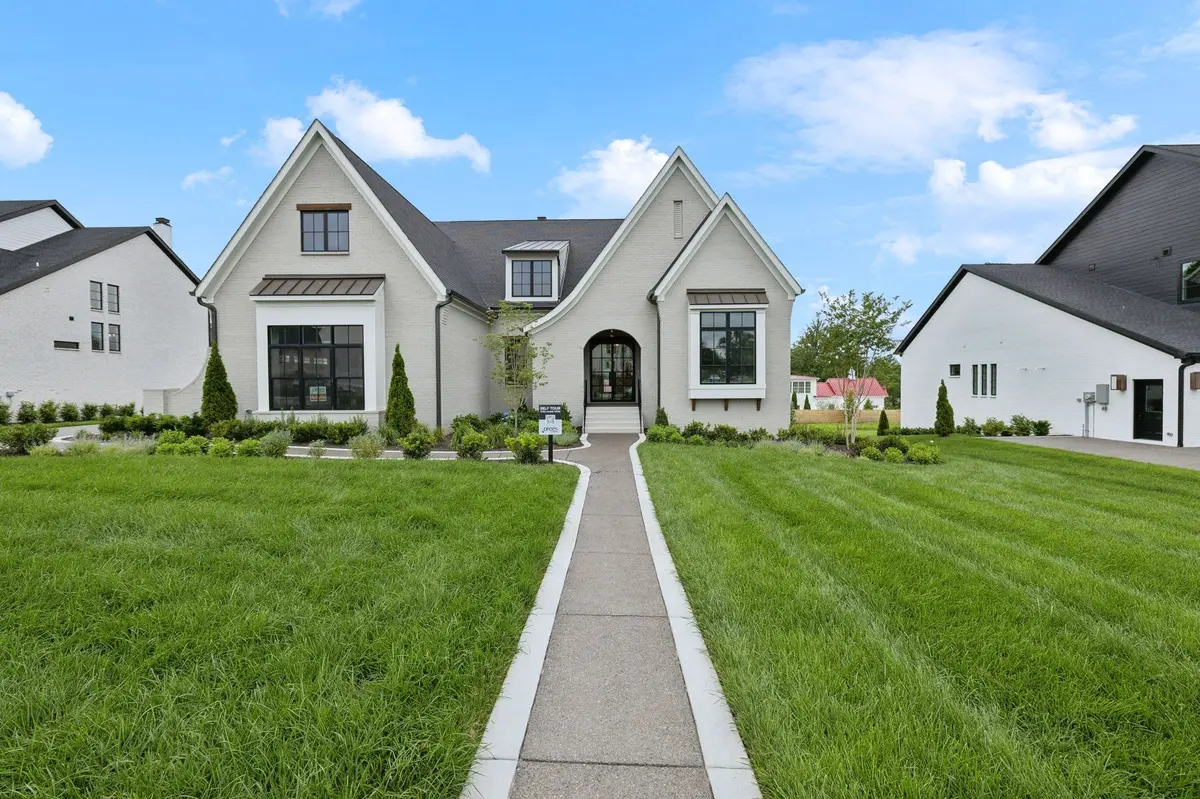 7277 Ruzek Court, Fairview, TN 37062