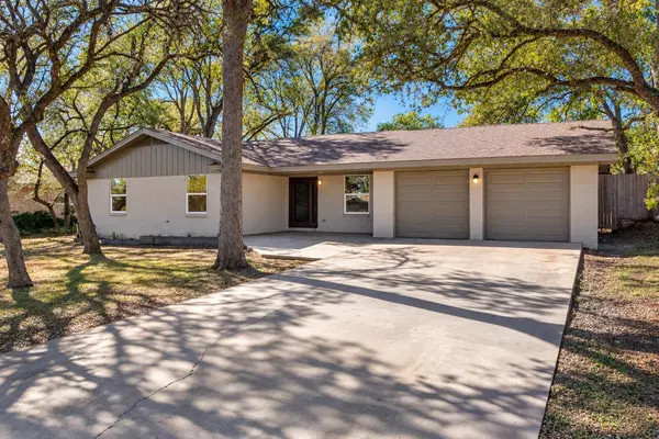 5704 Parkwood DR, Austin, TX 78735