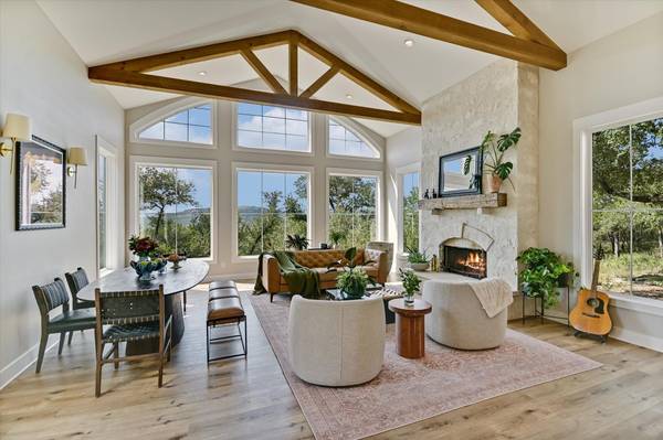 540 Casey LN, Wimberley, TX 78676