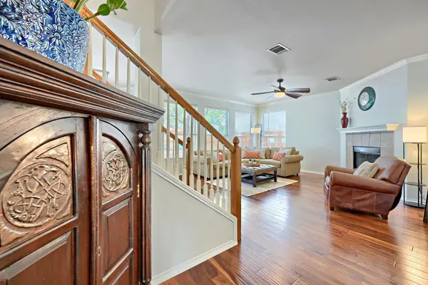5120 Bluestar DR, Austin, TX 78739