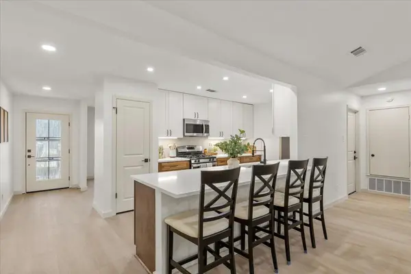 12006 Trianon LN, Austin, TX 78727