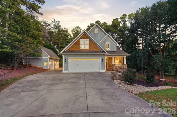 5596 Bridgewater DR, Granite Falls, NC 28630