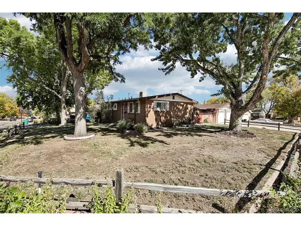 1694 S Balsam, Lakewood, CO 80232