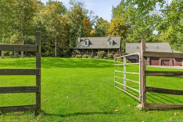 217 River Road EXT, New Paltz, NY 12561