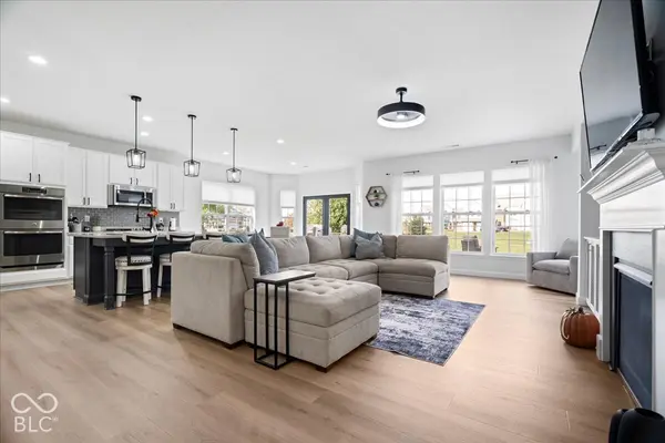 6344 Sugar Maple DR, Zionsville, IN 46077