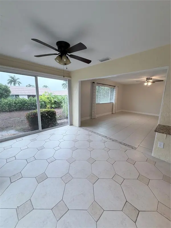 2320 AQUABLUFF PL #V274, Sarasota, FL 34231