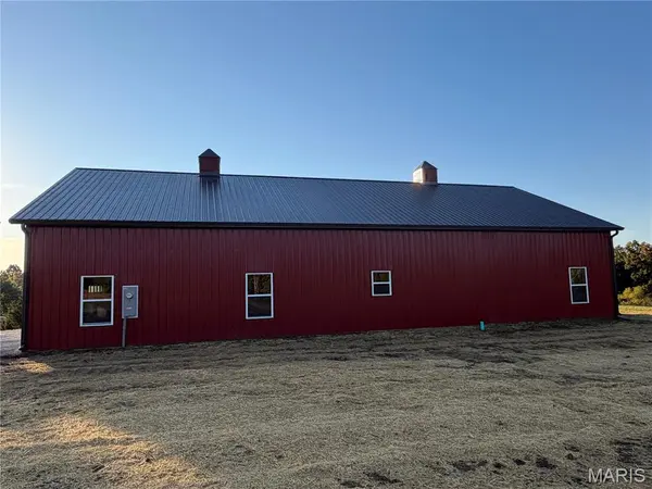 11404 Hwy 24, Madison, MO 65263