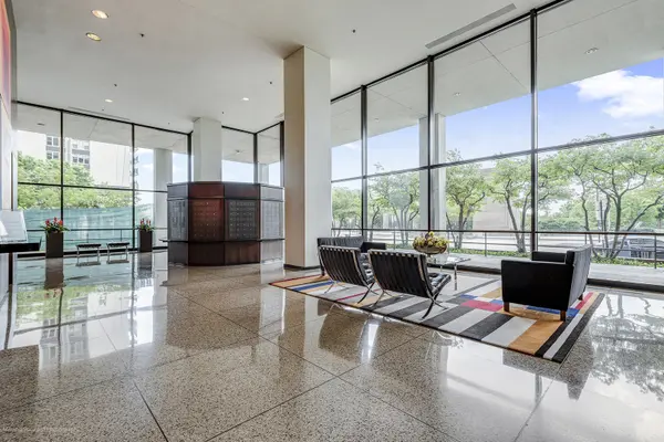 360 E Randolph ST #2203, Chicago, IL 60601