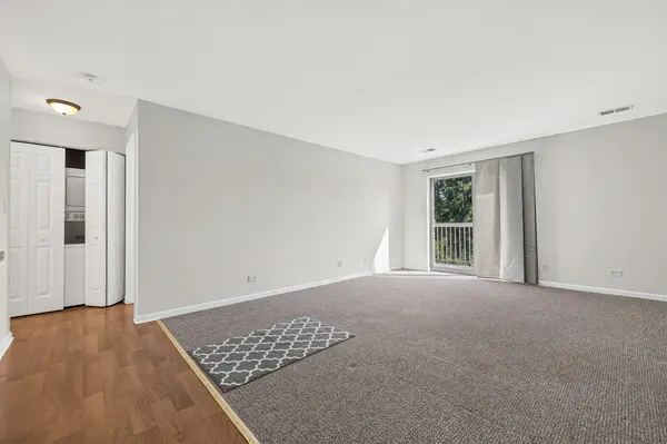 715 W Central RD #C1, Mount Prospect, IL 60056