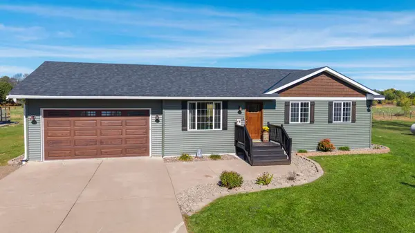 9569 291st AVE NE, North Branch, MN 55056