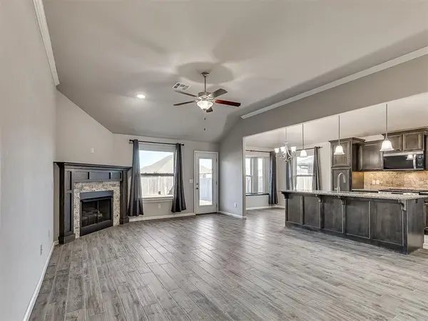 3029 NW 182nd ST, Edmond, OK 73012