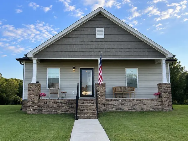 411 Coahulla Creek Drive,  Dalton,  GA 30721